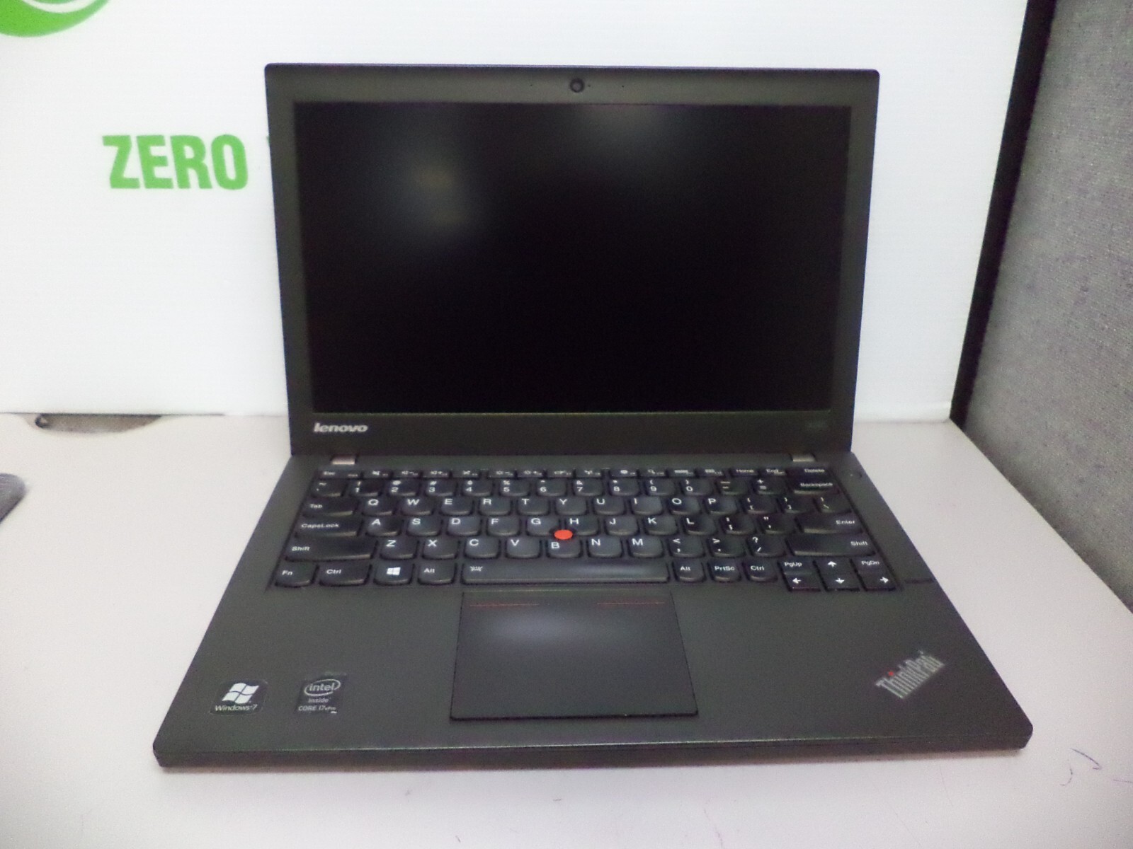 Lenovo ThinkPad X240 12.5″ i7-4600U 2.1GHz 8GB/320GB Webcam Laptop [No OS/AC]*