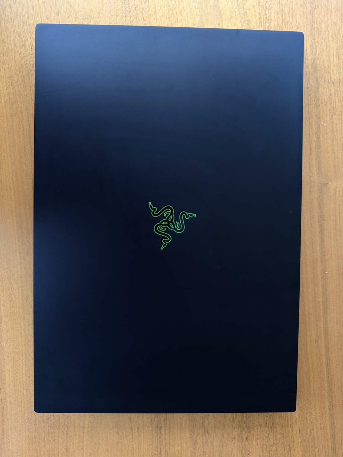 Razer Blade 18 240Hz QHD+ 2.2 GHz i9-13950HX 32GB 1TB SSD RTX 4080 Very Good