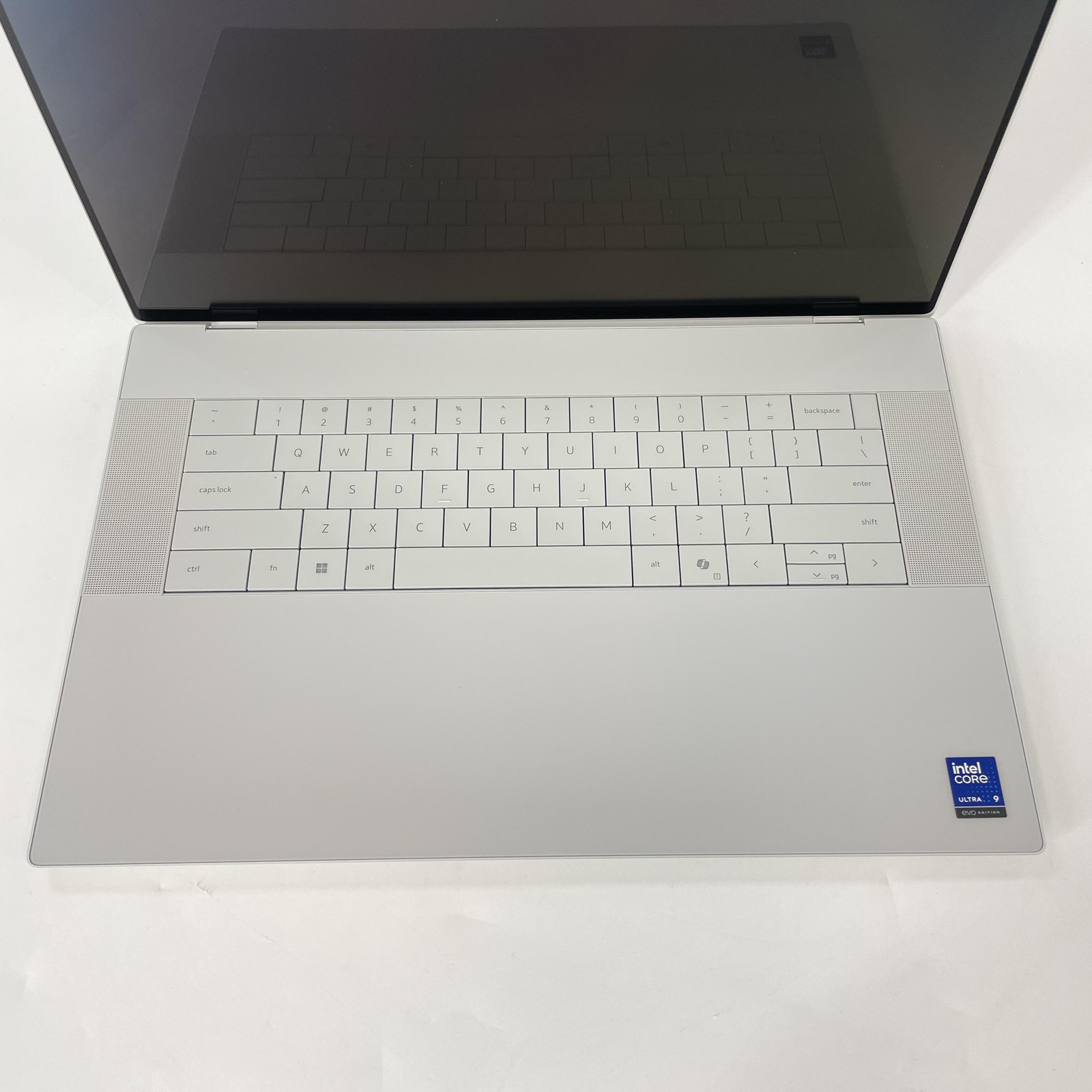 Dell 16 Premium DA16250 16 UHD+ TOUCH 2.GHz Ultra 9 285H 32GB 512GB SSD RTX 5060