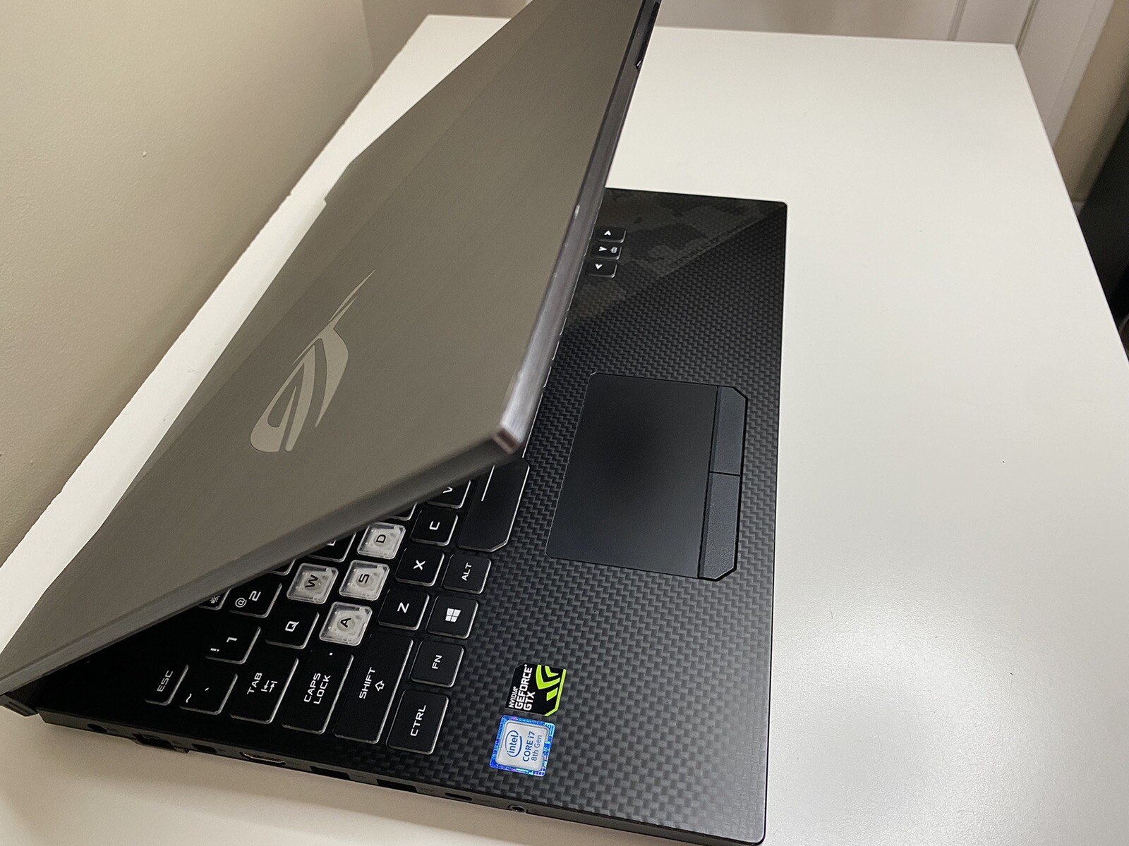 ASUS ROG Strix Scar 2 GL504G Gaming Laptop NVIDIA GeForce !Read discription!