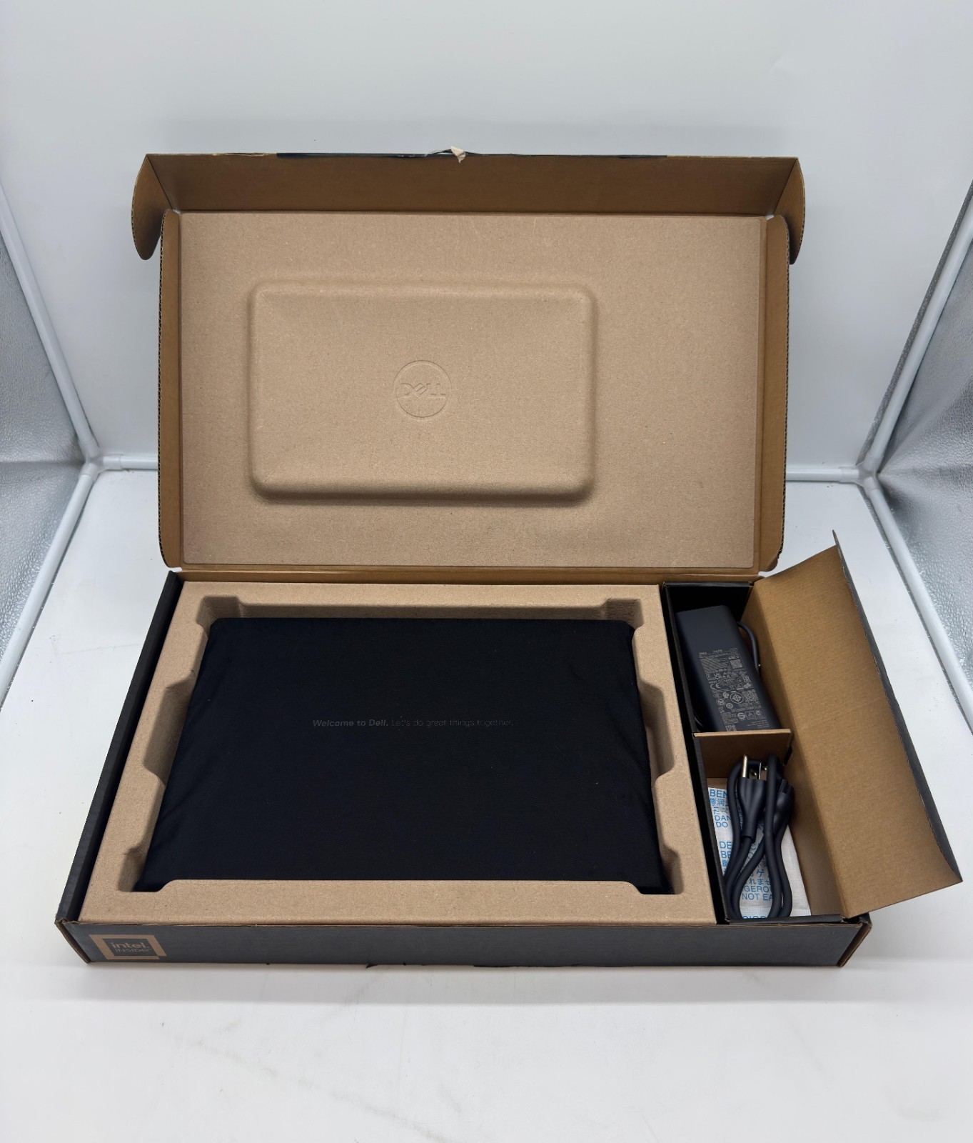 Dell Precision 5690 16″ FHD+ Intel Ultra 7 155H 32GB RAM 512GB SSD W11P – 58JKH