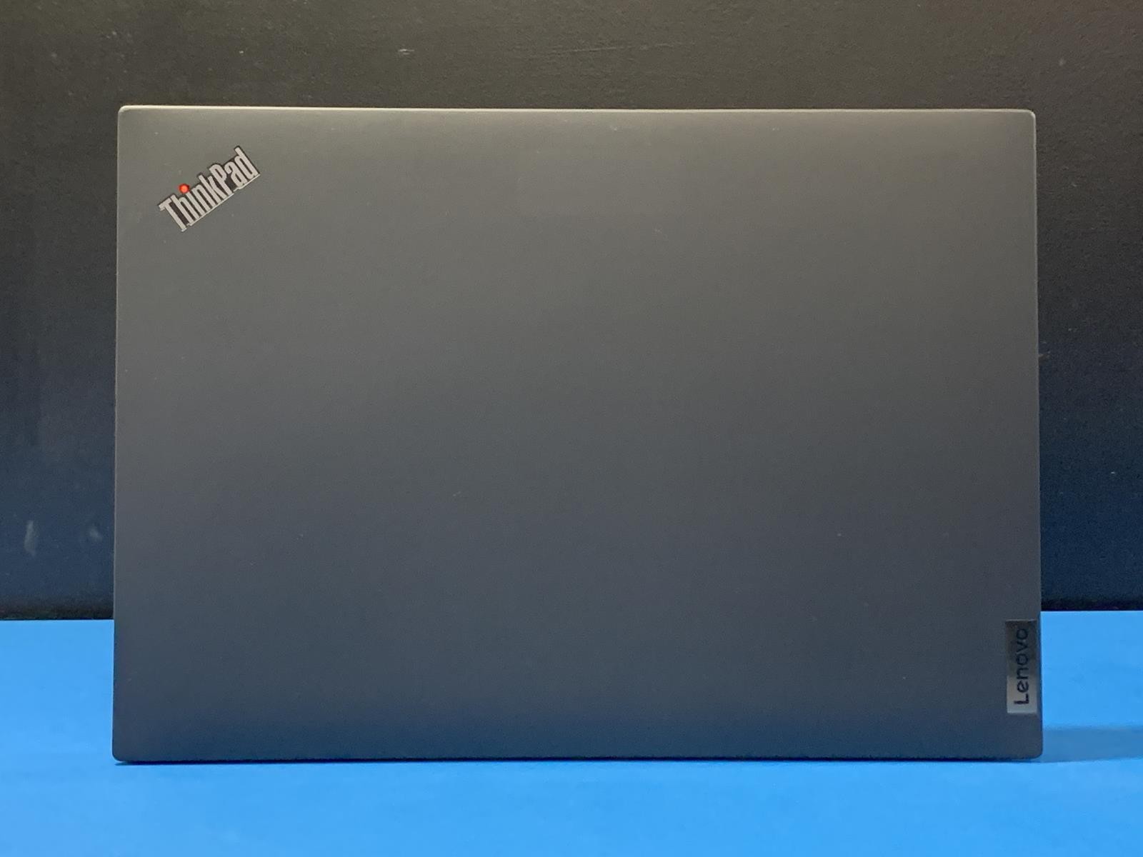 Lenovo ThinkPad P16s Gen 2 16″ Core i7 1370P 2.19GHz 16GB DDR5 NO HDD NO OS