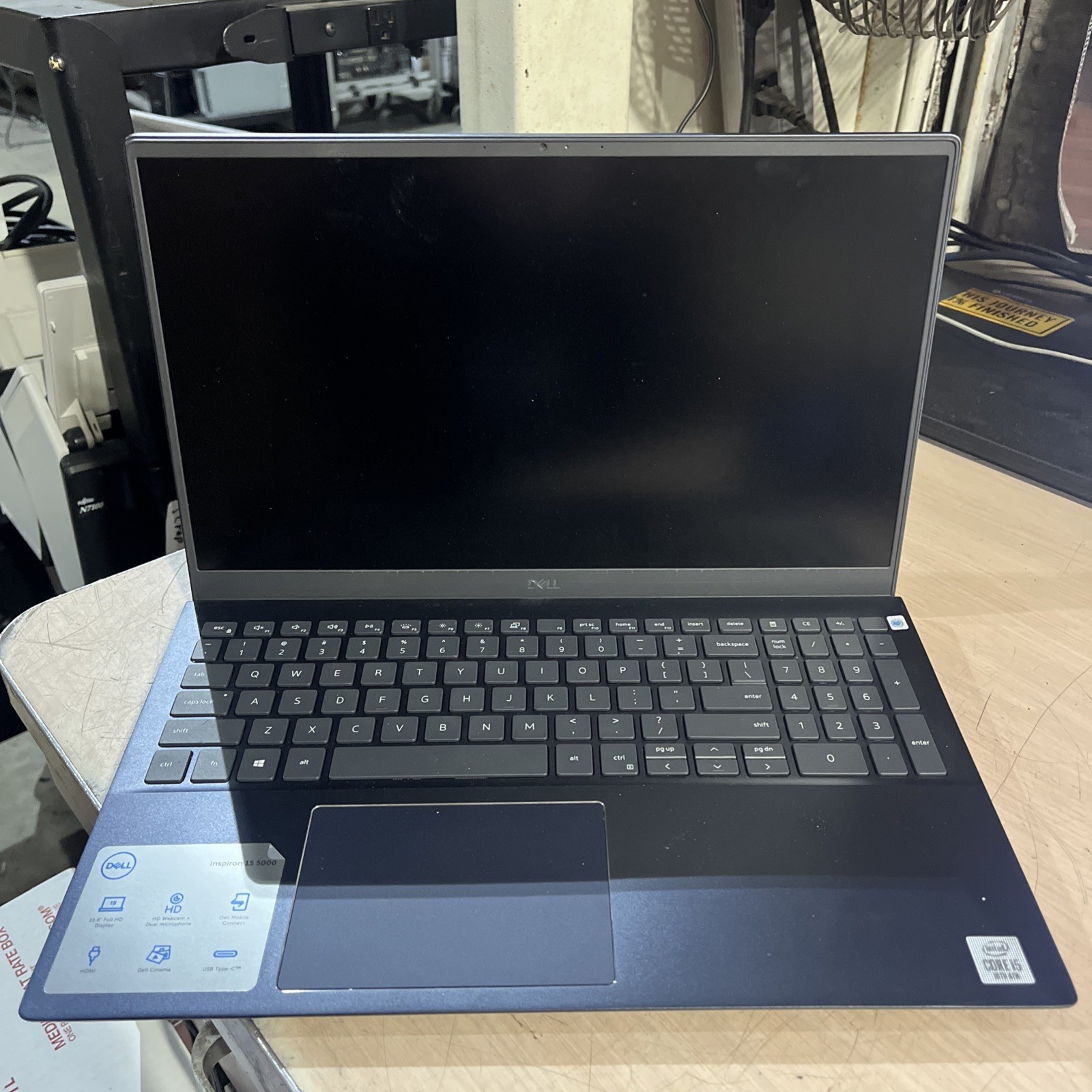 DELL INSPIRON 15 5501 INTEL CORE I5-1035G1 8GB RAM NO HD