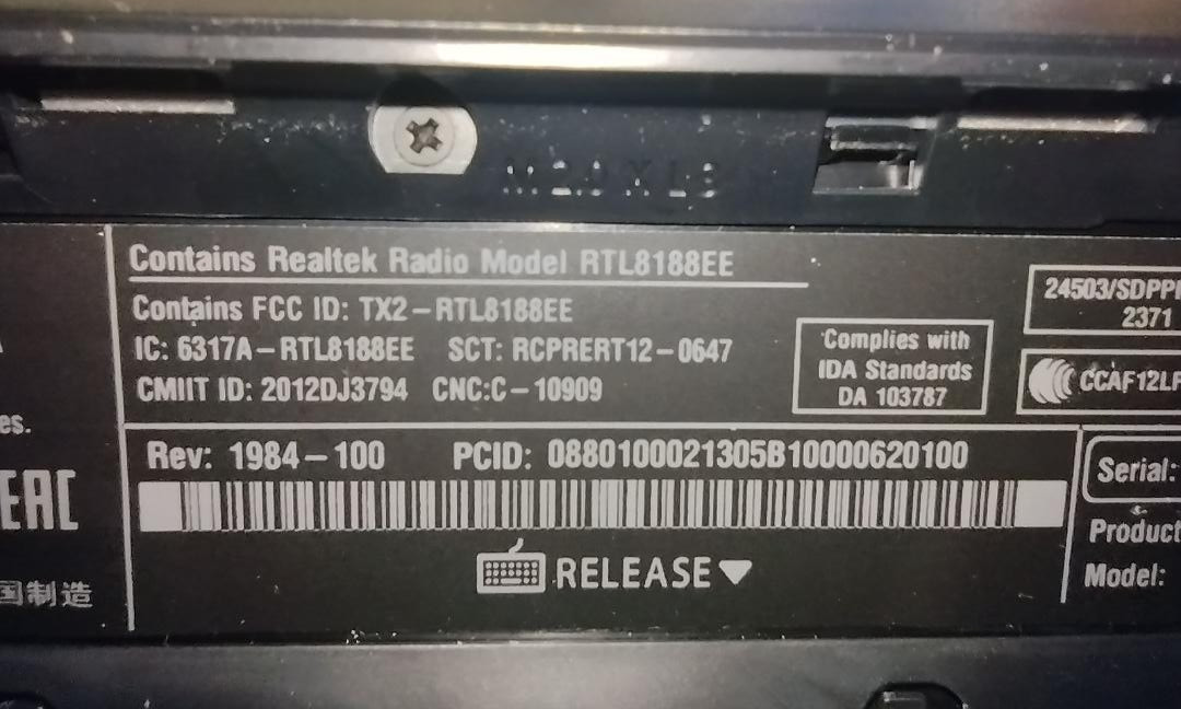 HP Pavilion 17 AMD A8-5550M 2100MHz 6Gb RAM 320GB HDD WIN 11 & AC Works/Looks OK