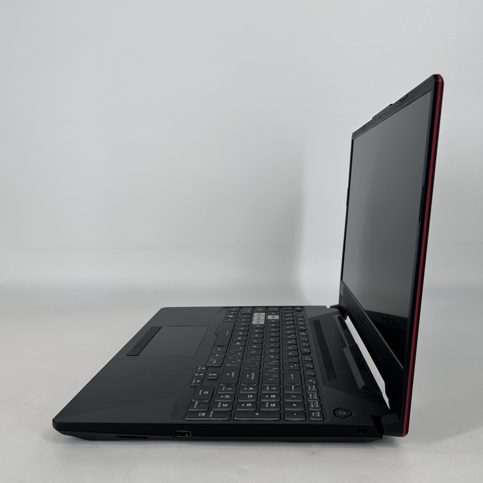Asus TUF Gaming F15 144Hz FHD i5-10300H 2.50GHz 8GB 512GB SSD NVIDIA GTX 1650