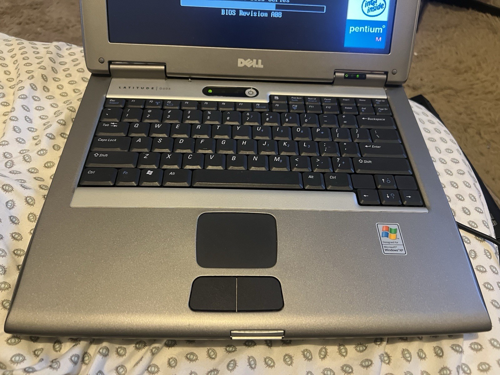 Dell Latitude D505 Laptop Intel Pentium M 1.6GHz 1289MB RAM No HDD/OS