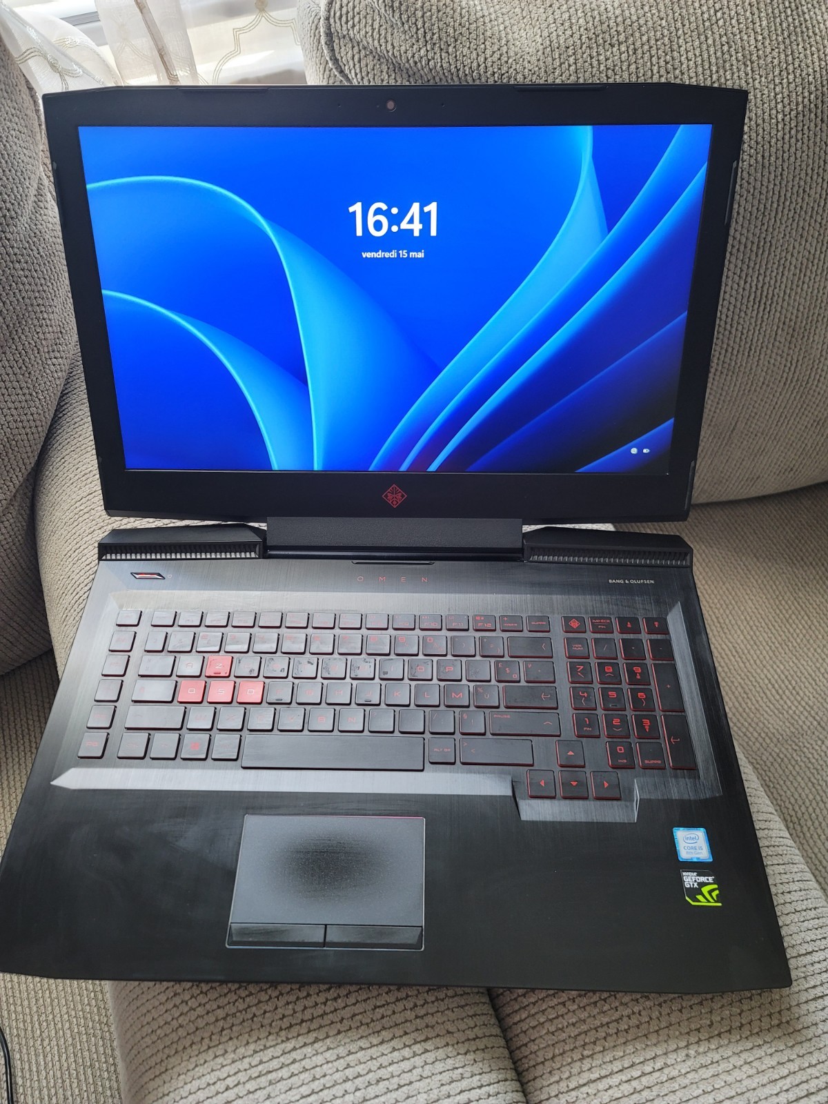 HP OMEN 17 in Gaming Laptop i5-8300H |GTX 1050 16GB RAM | 256GB SSD | 1080p FHD