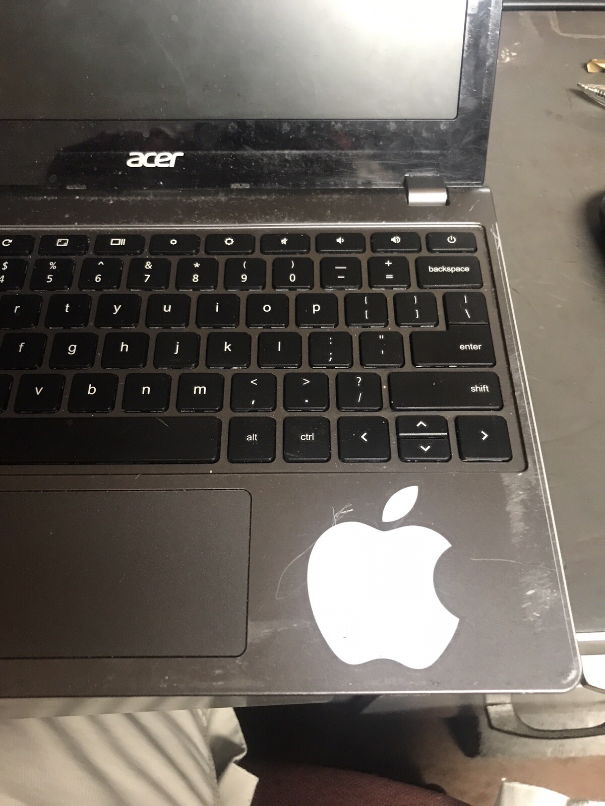 Acer Chromebook C720 Series Model ZHN__PLEASE READ__NON-WORKING.