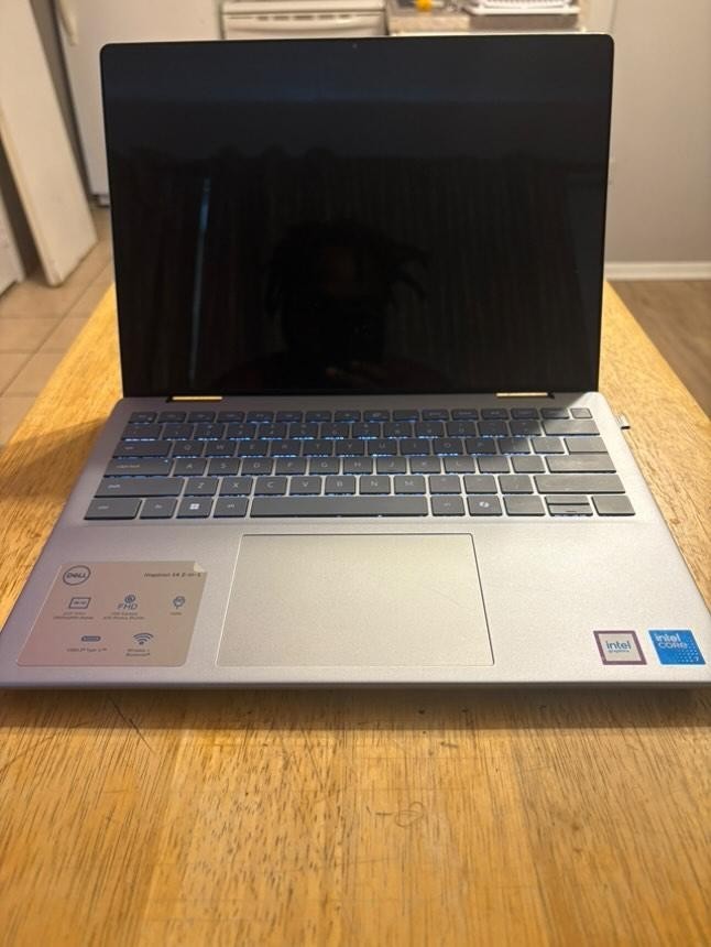 Dell Inspiron 2-in-1 14″ Laptop Intel i7 16gb Memory 1TB SSD in great condition