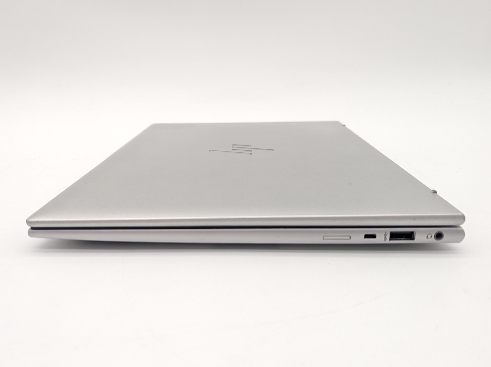 HP EliteBook 840 G10 – 14″ Intel Core i7-1370P 32GB DDR5 RAM 512GB SSD No OS