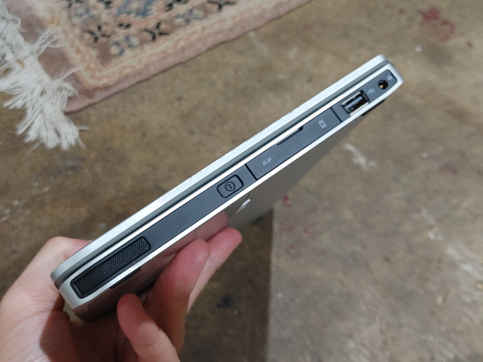 Extremely Rare Nokia Booklet 3G Mini Laptop From 2009 – Black – Linux