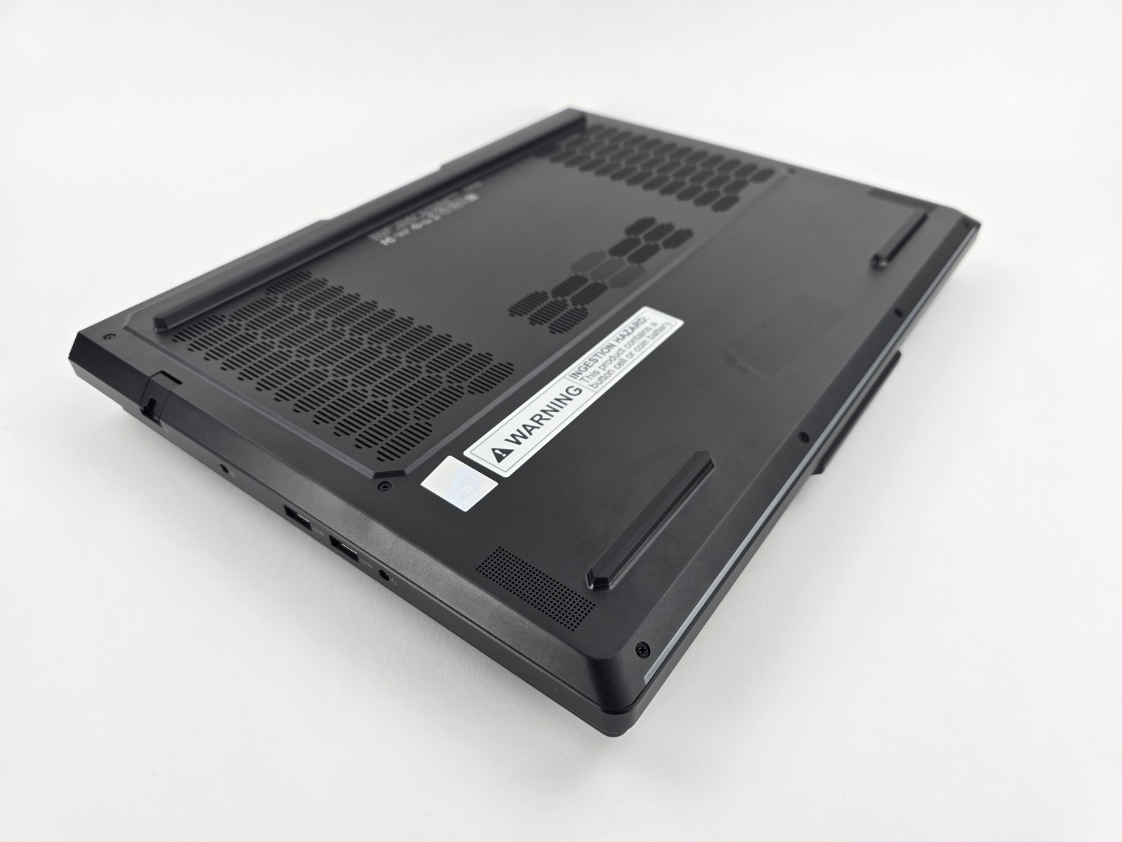 Lenovo Legion Pro 7i 16IAX10H 16″ 2.5K OLED Ultra 9 275HX 32GB 1TB RTX 5080 Good