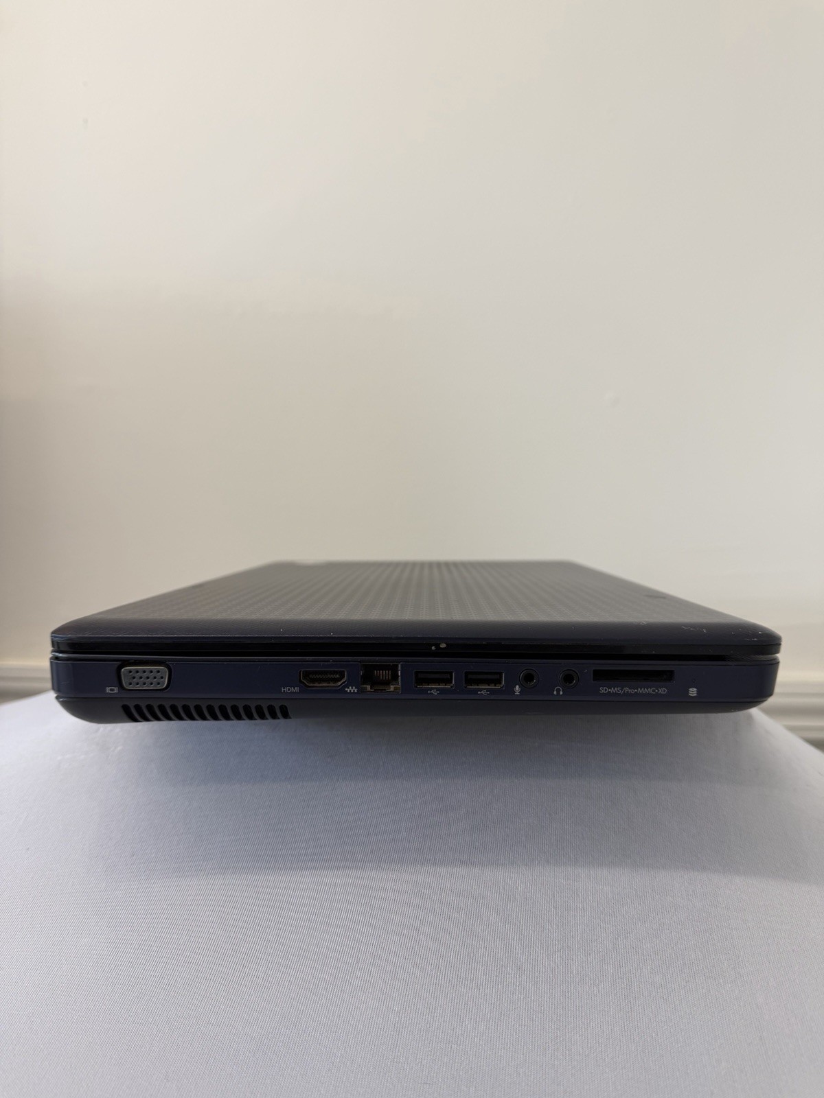 HP G62-347NR Laptop – Unknown if Screen is Good – AMD – Read Des