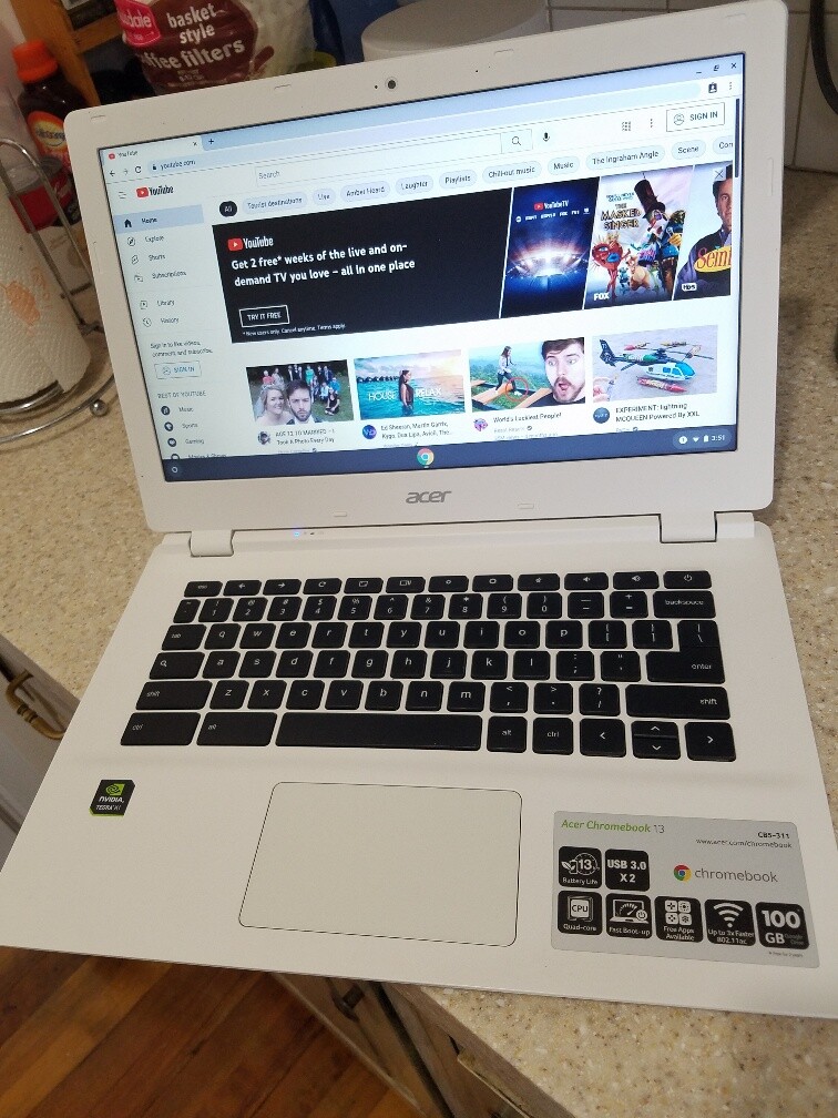 White Acer Chromebook 13.3 CB5-311-T9Y2 K1 A15 2.1GHz 16GB SSD 4GB RAM