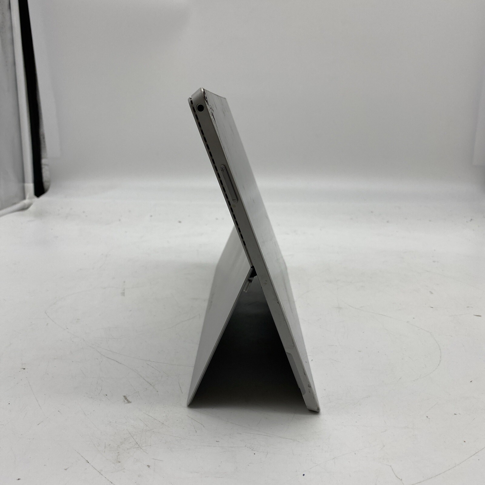 Microsoft Surface Pro 3 Intel Core i5-4th Gen 8GB RAM 256GB SSD NO OS Touch