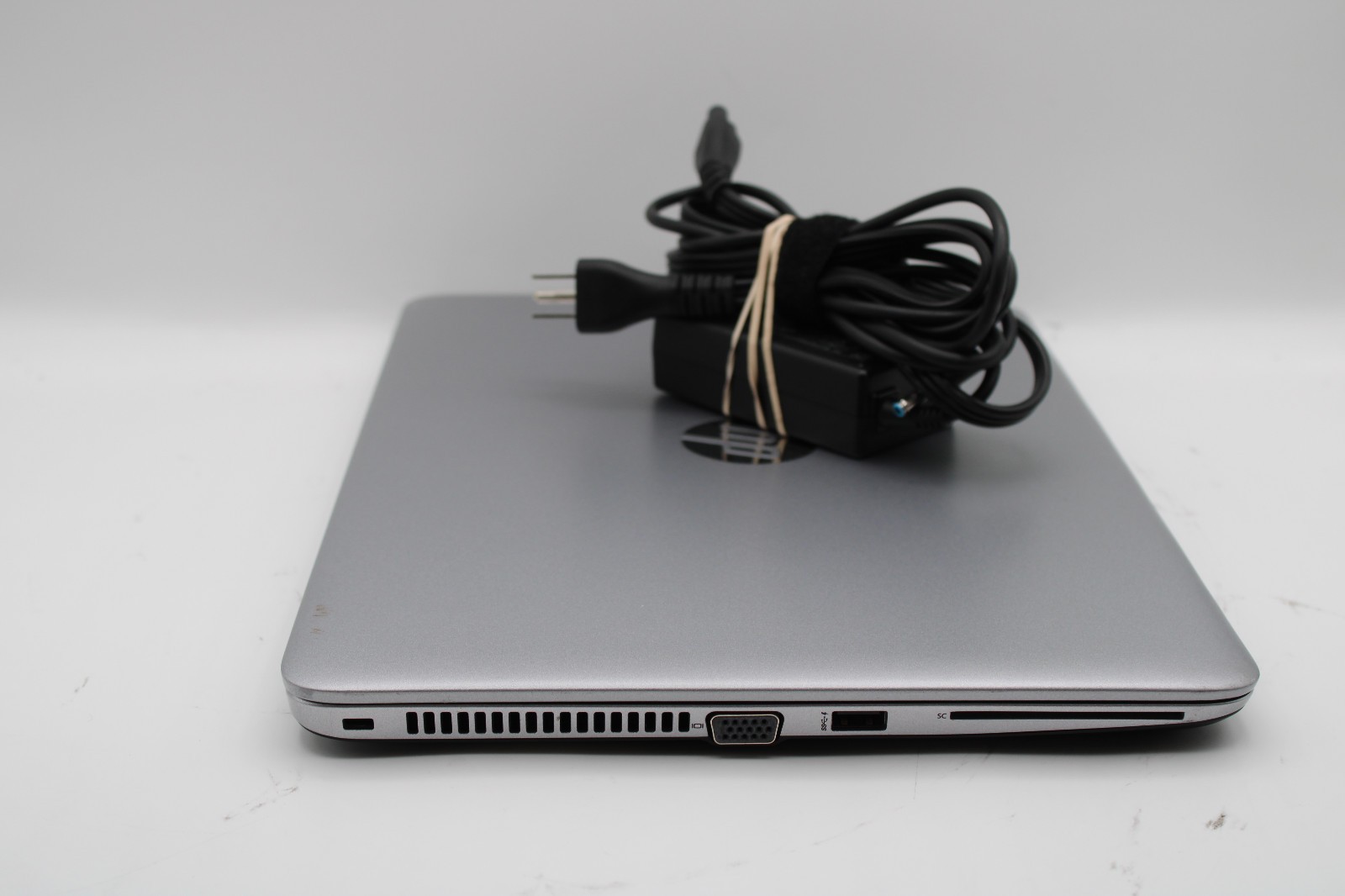HP Elitebook 840 G4 i5-7300U @ 2.6 GHz 16GB RAM 256GB SSD No OS