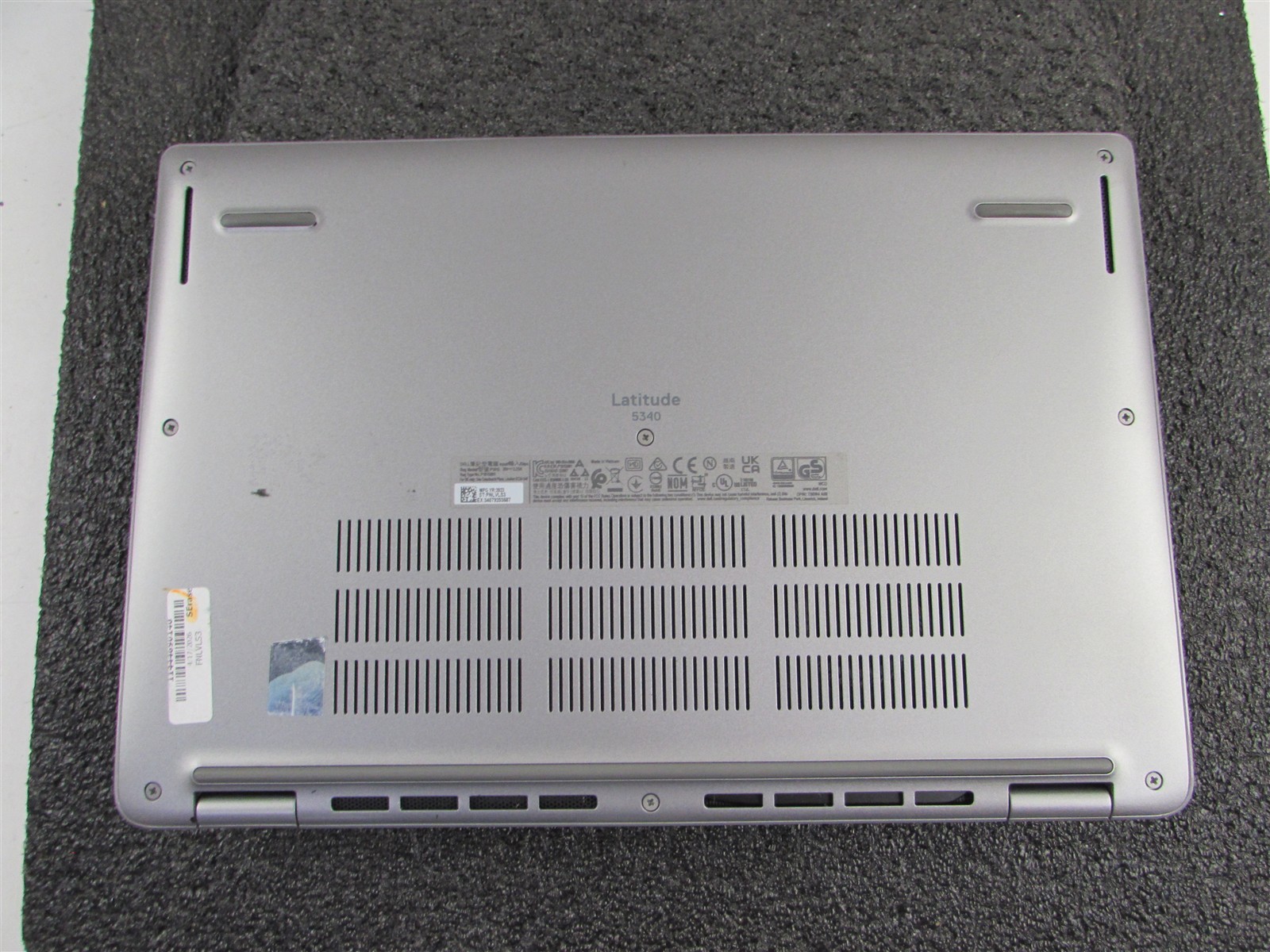 DELL LATITUDE 5340 1920X1080 FHD CORE I7-1365U 512GB SSD 32GB RAM NO O.S