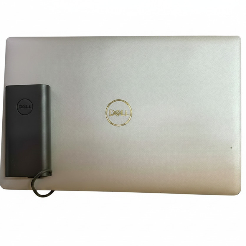 Dell Latitude 5520 15.6″Core i7-1185G7 12GB RAM 256GB SSD Win 11