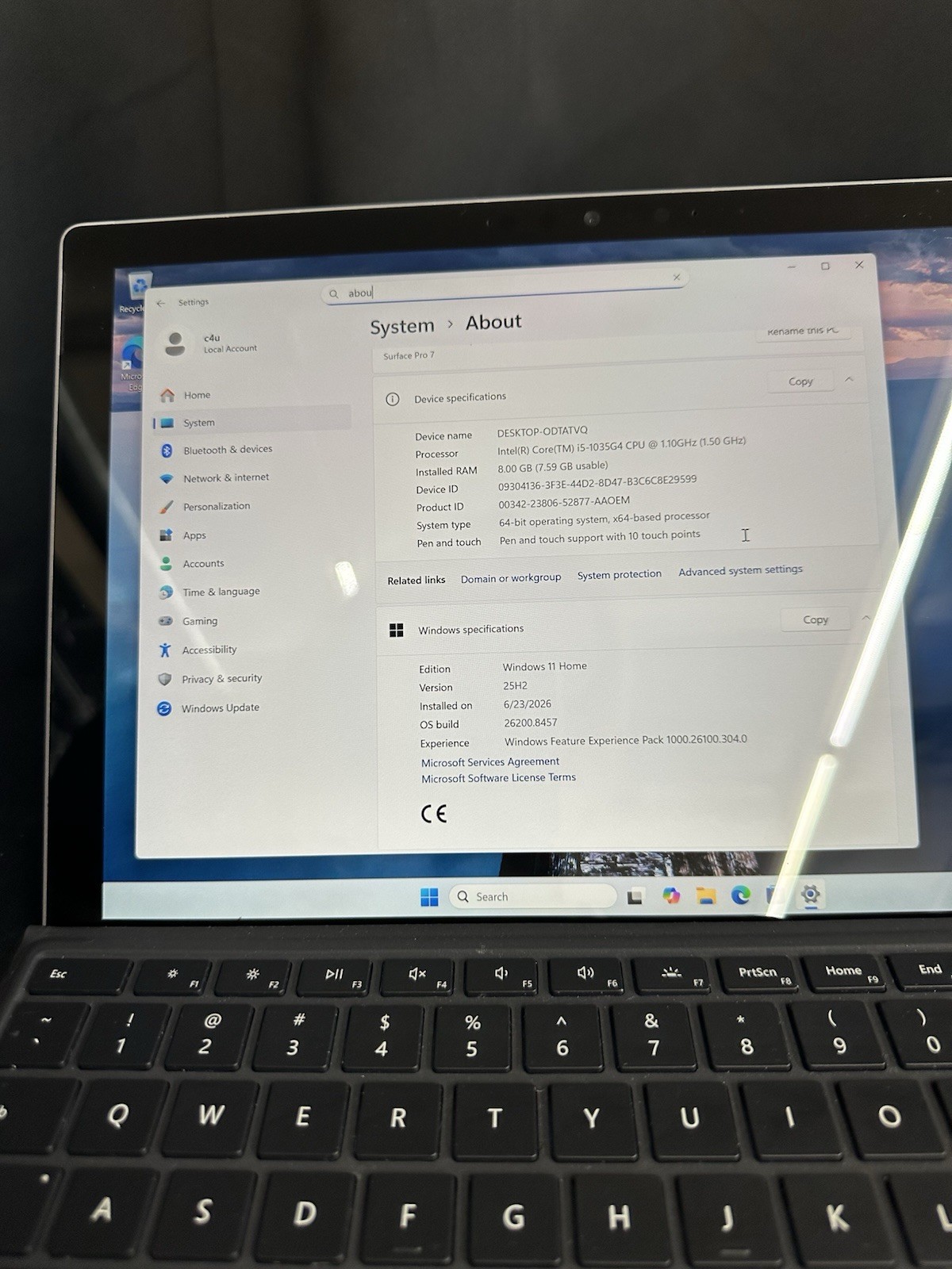 Microsoft Surface Pro 7 12.3″ (256GB SSD, Intel Core i5-1035G4, 8GB RAM) Laptop