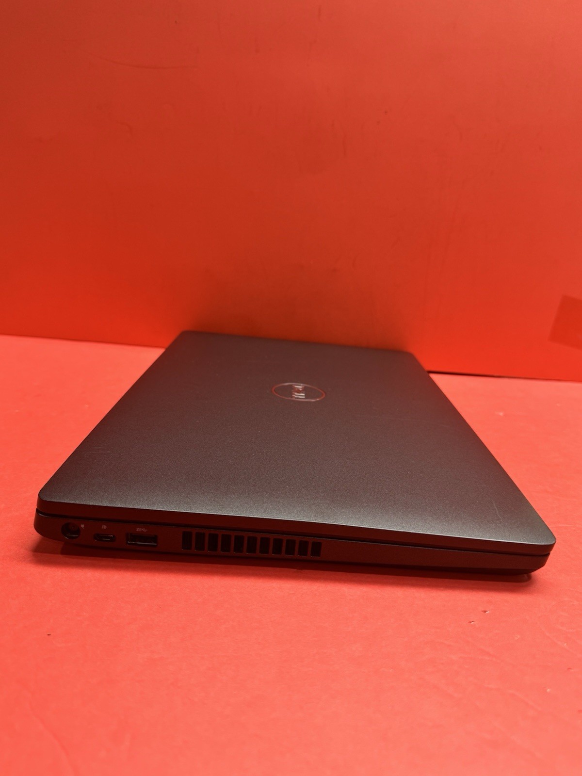 Dell Latitude 5500 15.6″ 8th i7-1.9GHz 16GB RAM 256GB SSD Windows 11pro