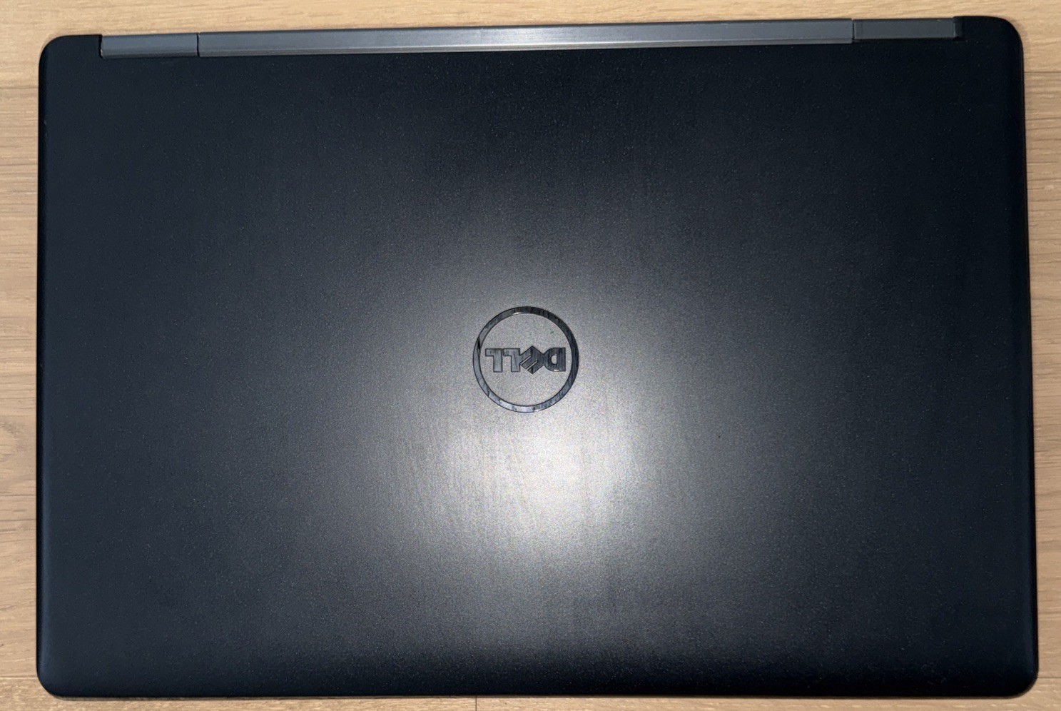 Dell Latitude E5550 Intel Core I5-5200U 2.2GHz, No RAM, No HD, No Battery