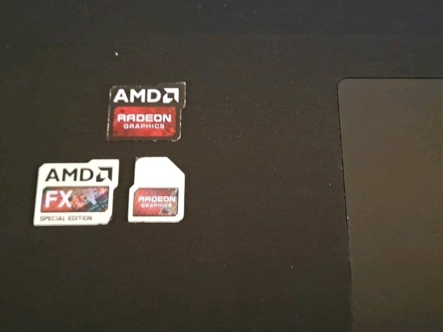 Lenovo Y700-15ACZ Ideapad 80NY Gaming Laptop Keypad Lights Up Red Read All Photo