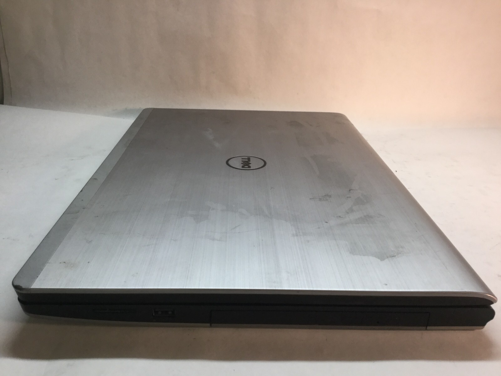 Dell Insipron 3541 15″ Laptop AMD A4-6210 AMD RADEON R3 – BOOTS TO BIOS -MZ