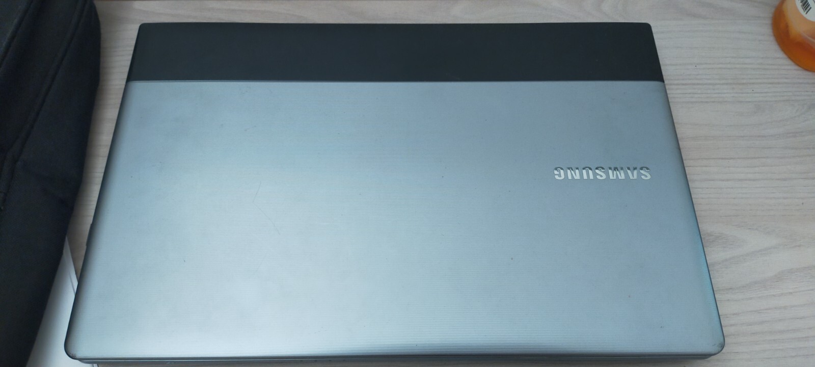 Pc computer portatile samsung NP300E5c notebook samsung