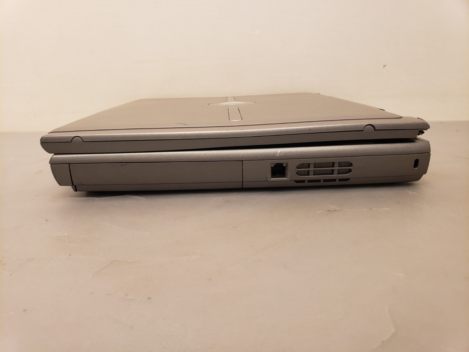 Vintage Dell Inspiron 1150 Celeron 2.6GHz 256MB 40GB Windows XP Laptop 14″