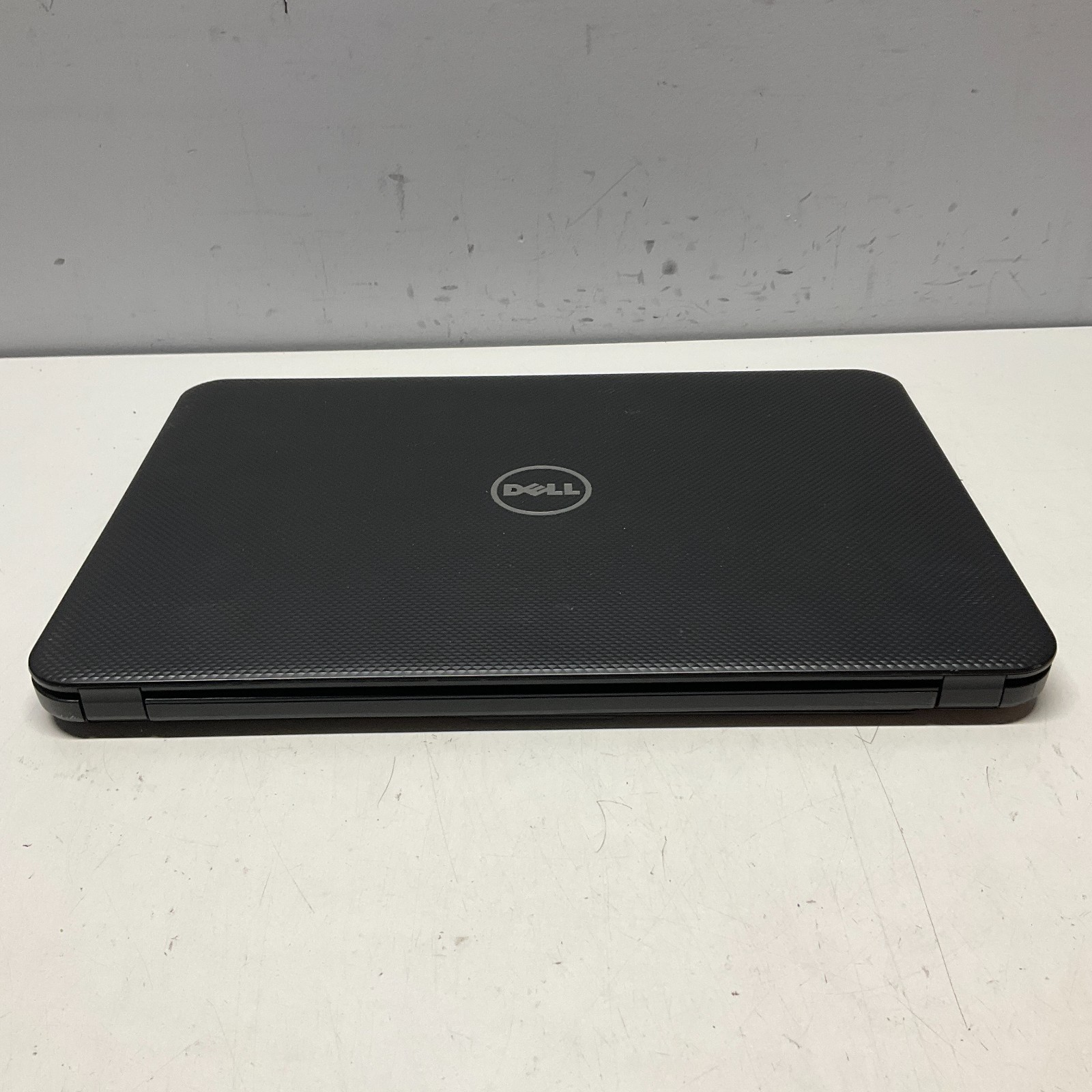 Dell Inspiron 3521 Laptop Intel Pentium 2127U 1.90 GHz 4GB 128GB SSD Win 10 Pro