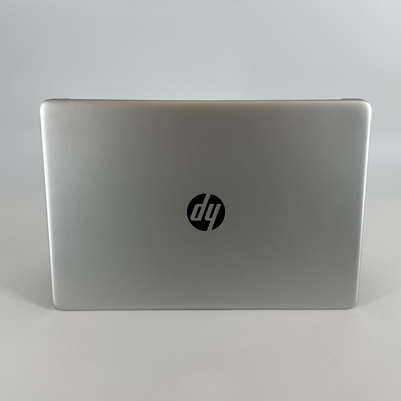 HP Notebook 15-dy1043dx Silver HD TOUCH i5-1035G1 1.00GHz 12GB 256GB Very Good