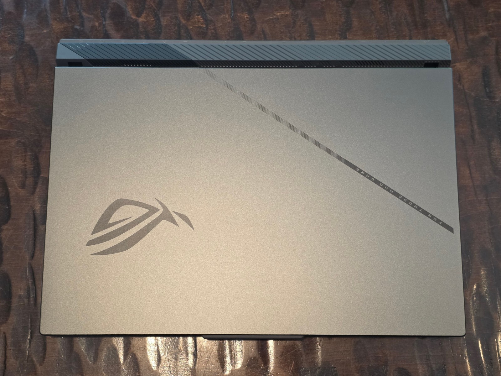 ASUS ROG Strix G16 – 16″ FHD+ 165Hz, Ryzen 9 8940HX, RTX 5070Ti, 16GB RAM, 1TB