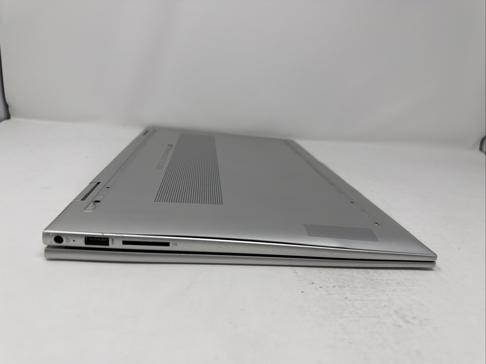 HP Envy x360 Convertible 15m-es1xxx 15.6″ Touch i7-1195G7 16GB RAM 256GB SSD W11