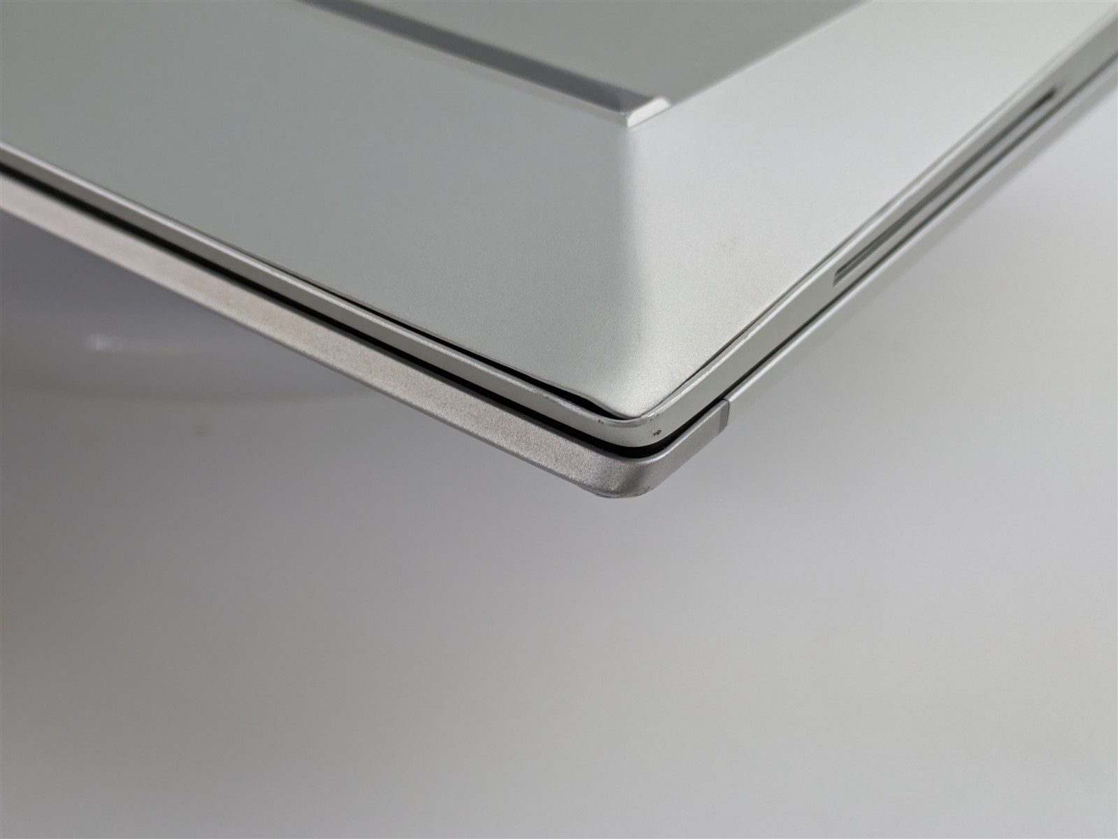 HP EliteBook 850 G8 i7-1165G7 16GB RAM 256GB SSD 15.6″ FHD W11P (26967)
