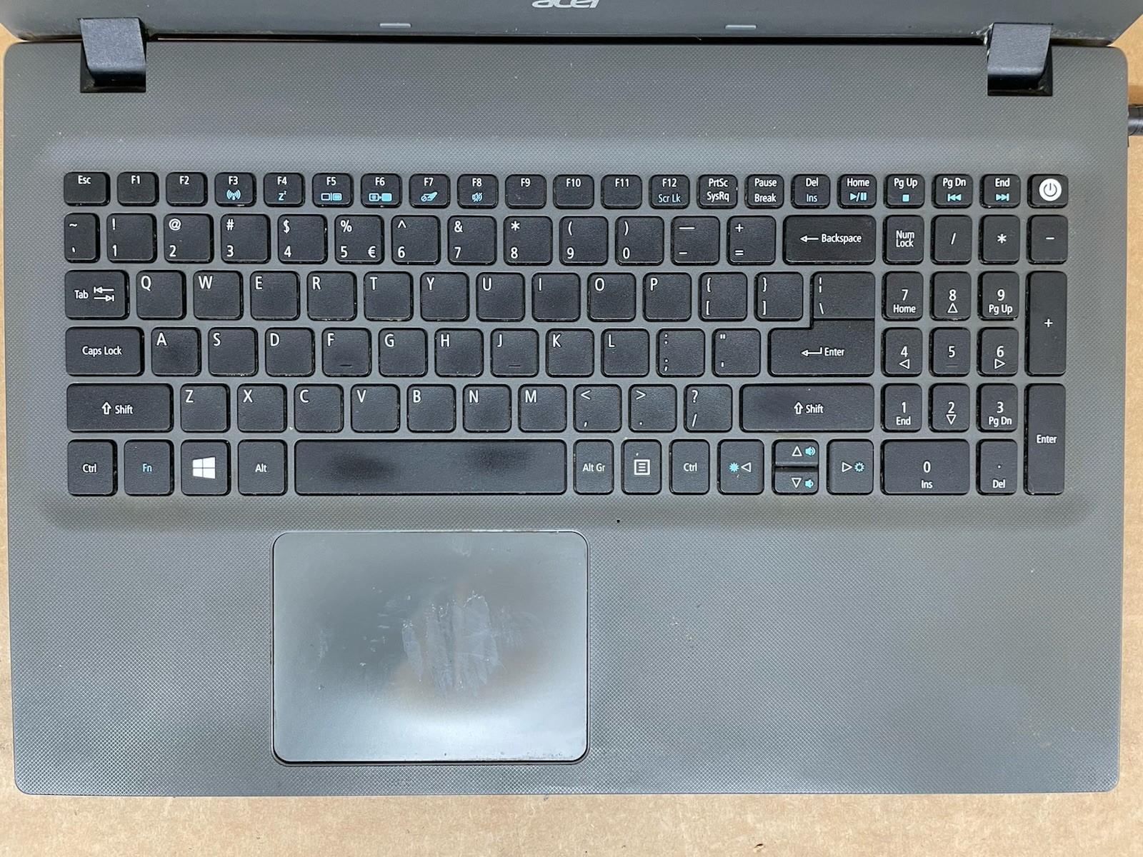 Acer Aspire E5-574G, Intel Core i7-6500U @2.50GHz, 16GB RAM, 960GB SSD, W10