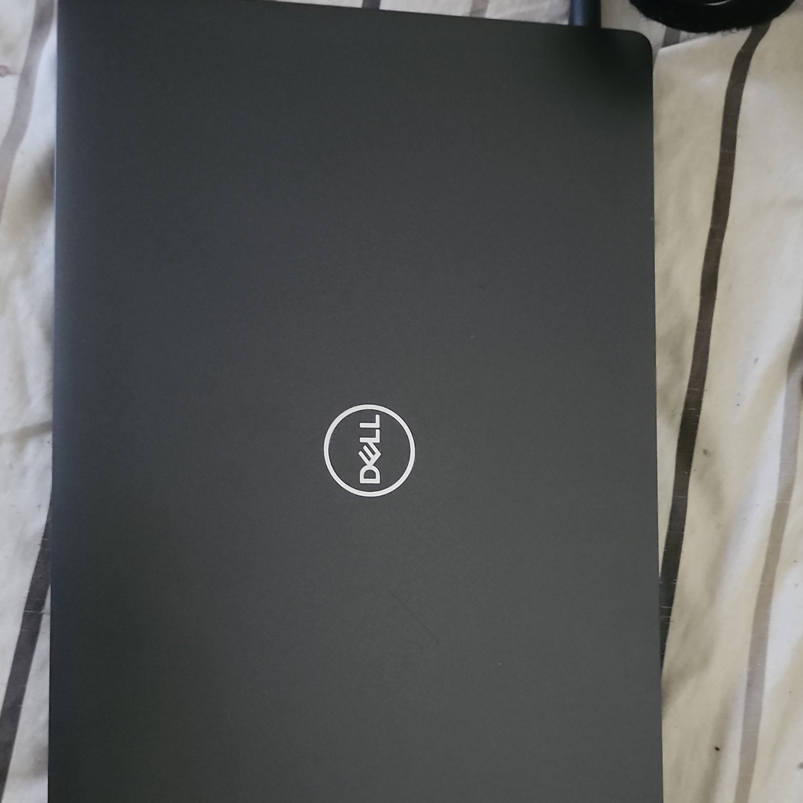 Dell Latitude 5300 15.6″ Laptop Intel i7-8665U 8GB RAM 237GB SSD Windows 10 Pro