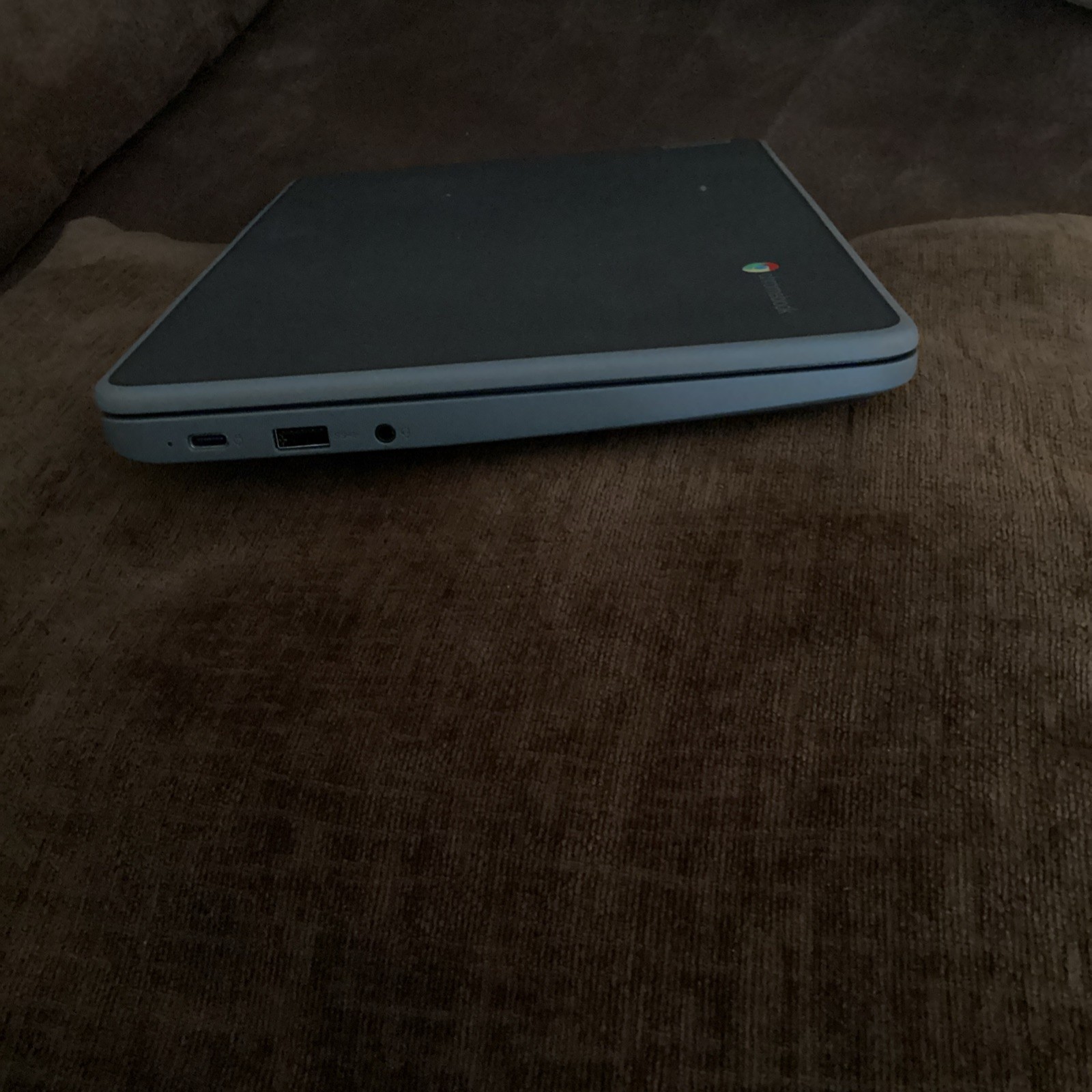 Lenovo Chromebook 11.6″ Laptop Chrome OS (CHARGER NOT INCLUDED SEE DESCRIPTION)