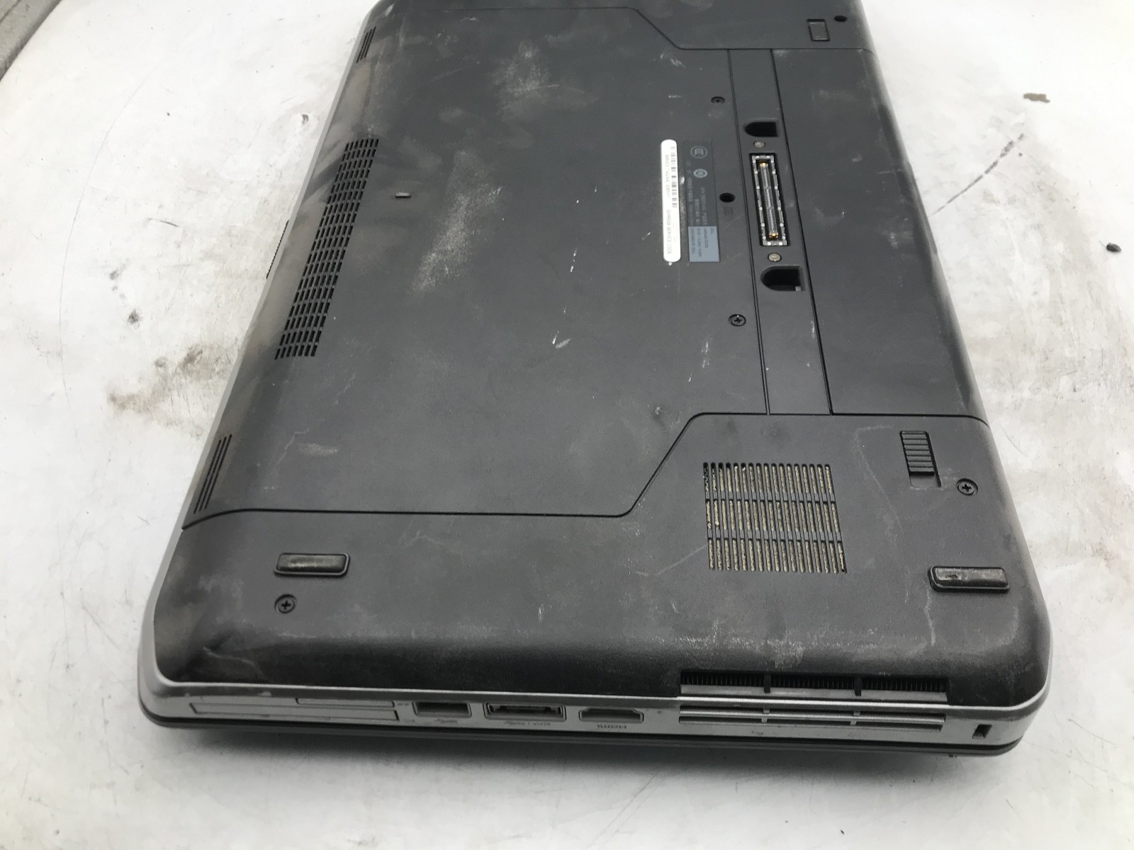 DELL LATITUDE E5530 – FOR PARTS – INTEL I5 3360 – NO RAM – READ DESCRIPTION – BB