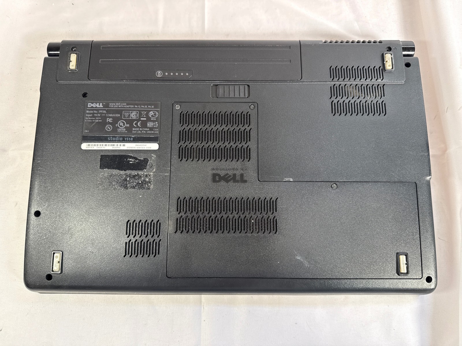 Dell Studio 1558 15.6″ i3-330M 2.13GHz 6GB No Drive