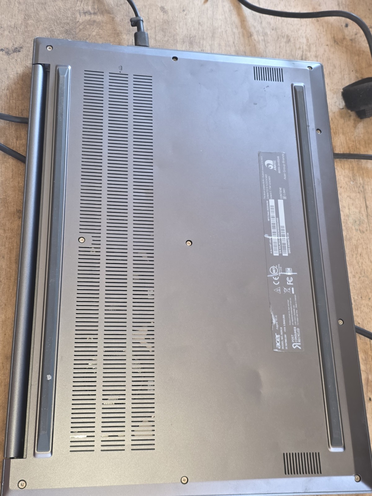 Acer Aspire AI A16-11MT-X5UX 16″ Laptop Snapdragon X X1-26100 16GB 1TB SSD Lcd