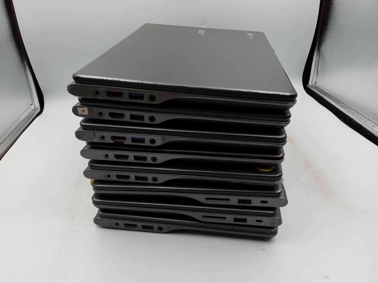 Lot of 8 – Acer C720 11.6″ Chromebook Laptops * FOR PARTS * VARIOUS ISSUES -RR