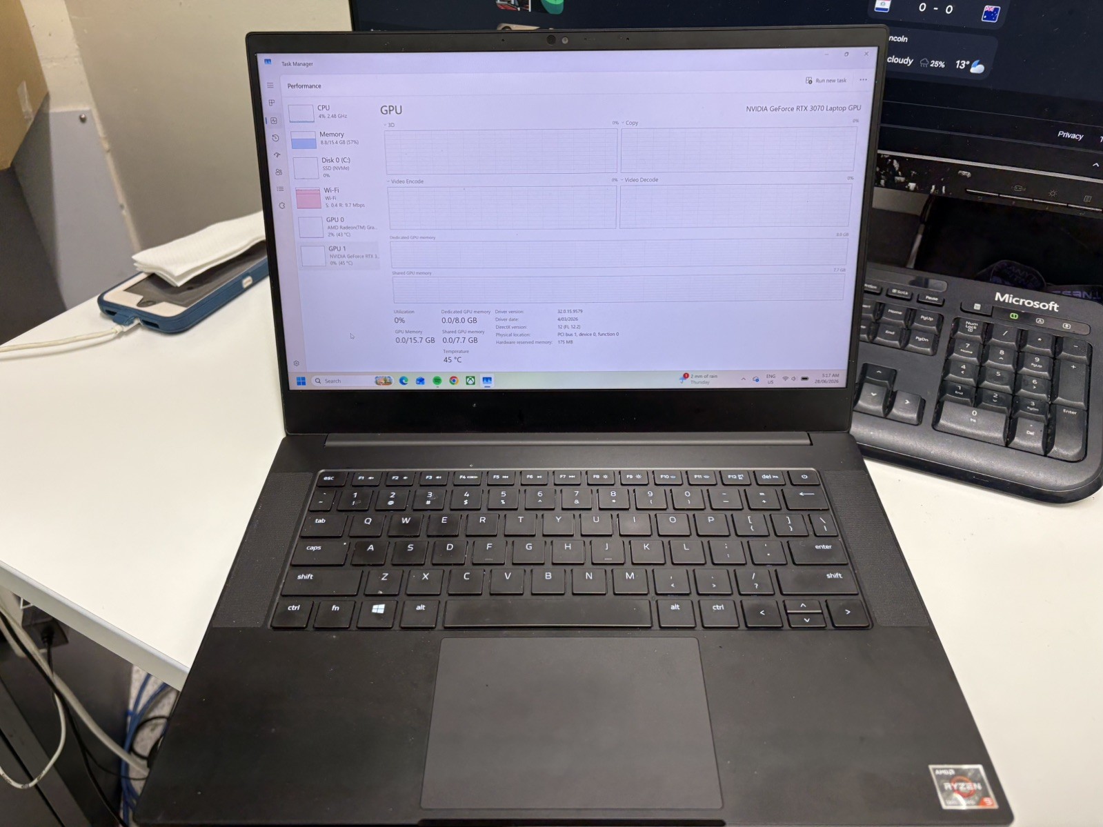 Razer Blade 14 1TB AMD Ryzen 9 5900HX Radeon Graphics 16GB Ram RZ09-0370 Laptop