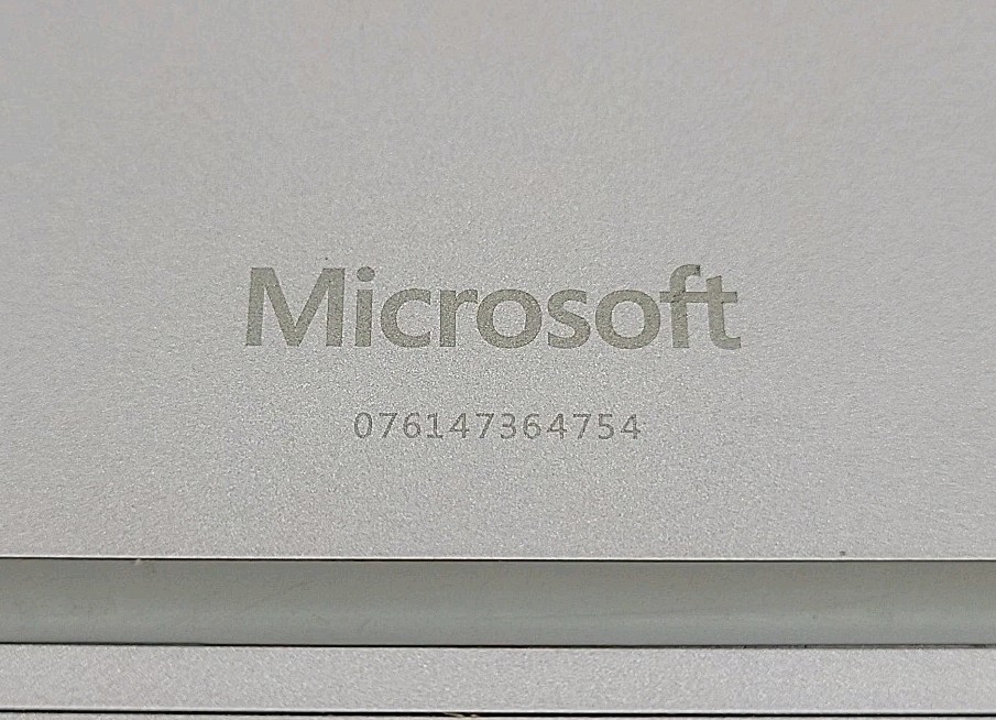 Microsoft Surface Book Intel Core i5-6300U @ 2.4GHz 8GB RAM 128GB SSD W10P *READ