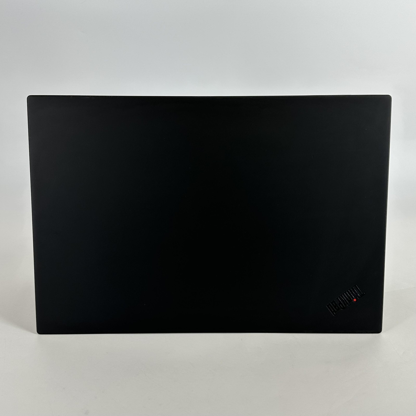 Lenovo ThinkPad P1 Gen 2 15.6 FHD i9-9880H 2.30GHz 16GB 512GB SSD Quadro T2000