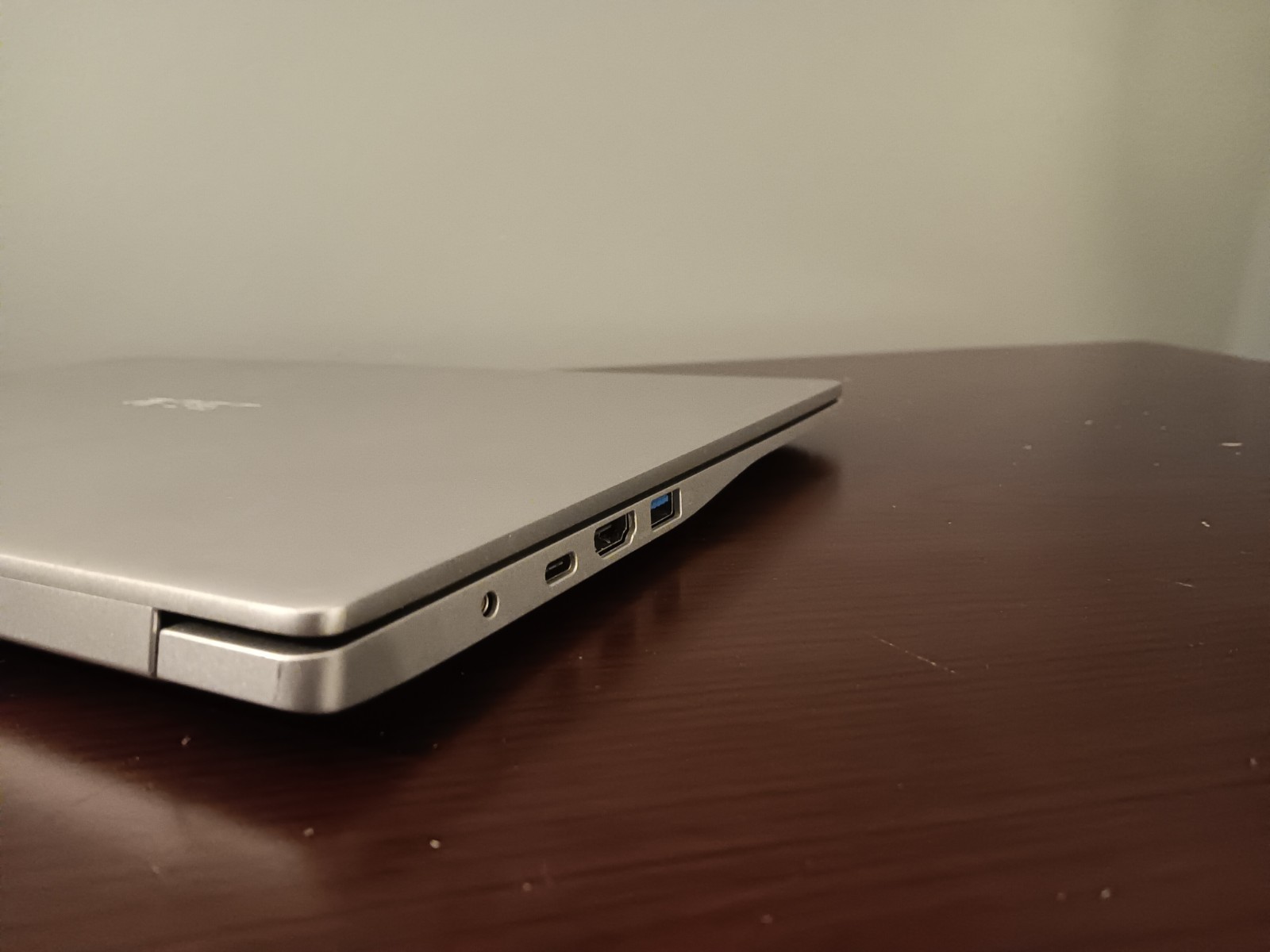 Acer Swift 3 Light Laptop SF314-42 14″ FHD IPS, AMD Ryzen 7 4700U