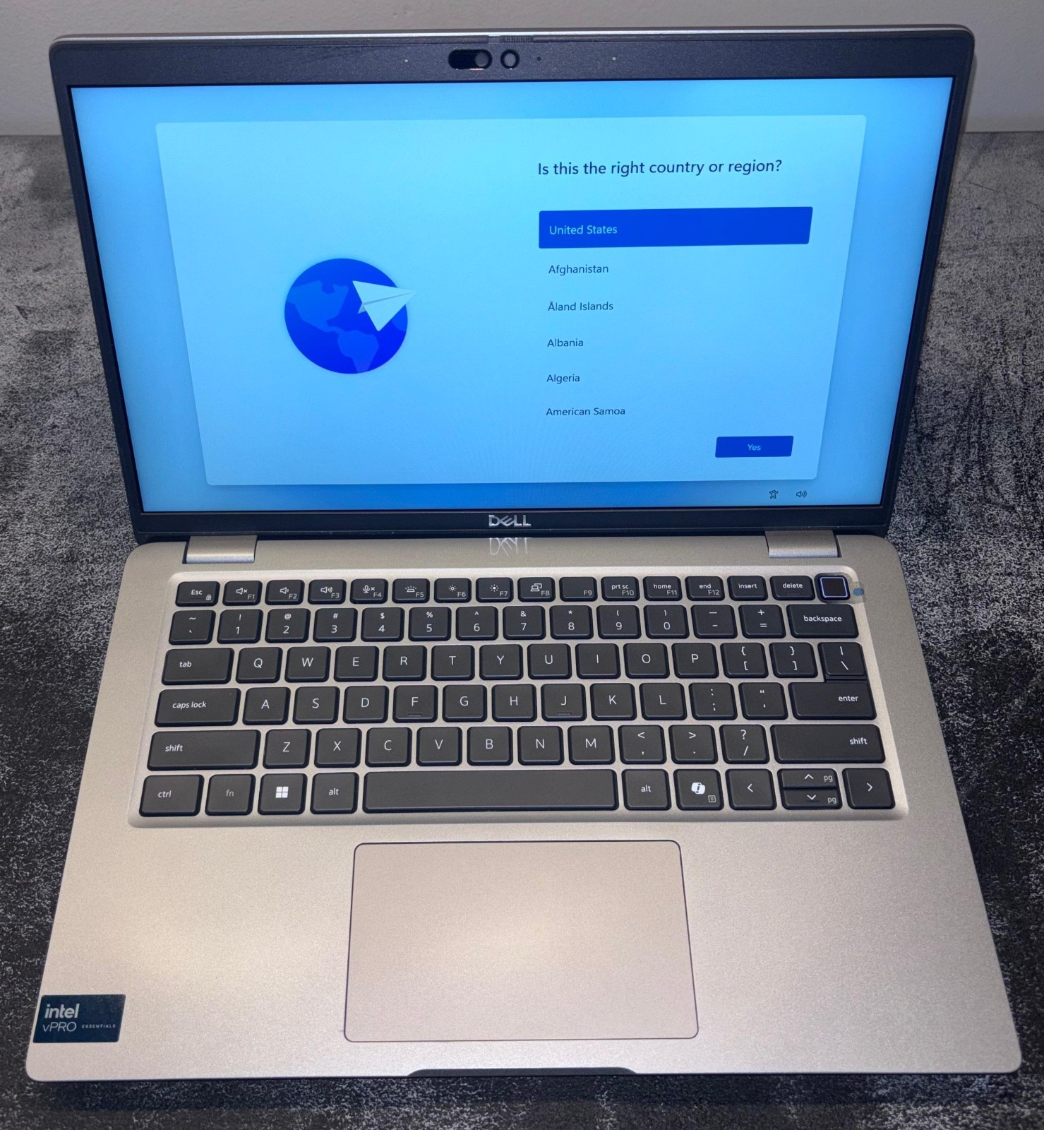 Dell Latitude 5450 14″ | Touchscreen | Core Ultra 7 165U | 16GB RAM | 256GB SSD