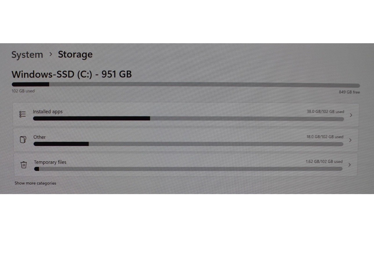 Lenovo Legion 5 15IRX10 15.1″ RTX 5070 i7-14700HX 16GB DDR5 Ram 1TB SSD Win11H