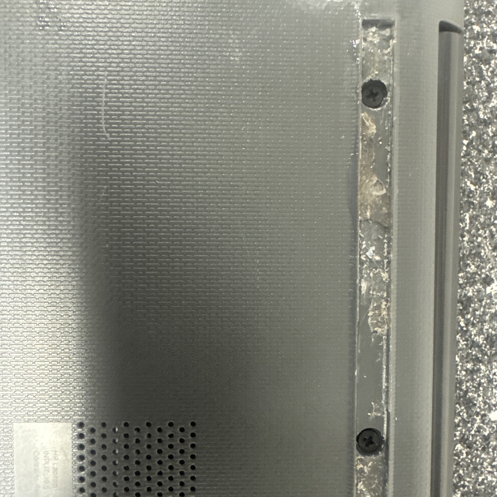 HP 15t-da100 15.6″ HD Laptop BATTERY NOT TESTED AND HAS SCRATCHES AND STAINS!!!!