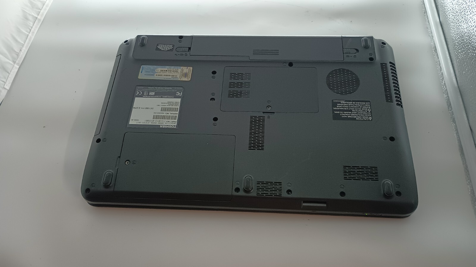 574 Toshiba C665D w/charger.AMD C-50.8GB.128GB SSD.Optical.15.6″.W11.Nice