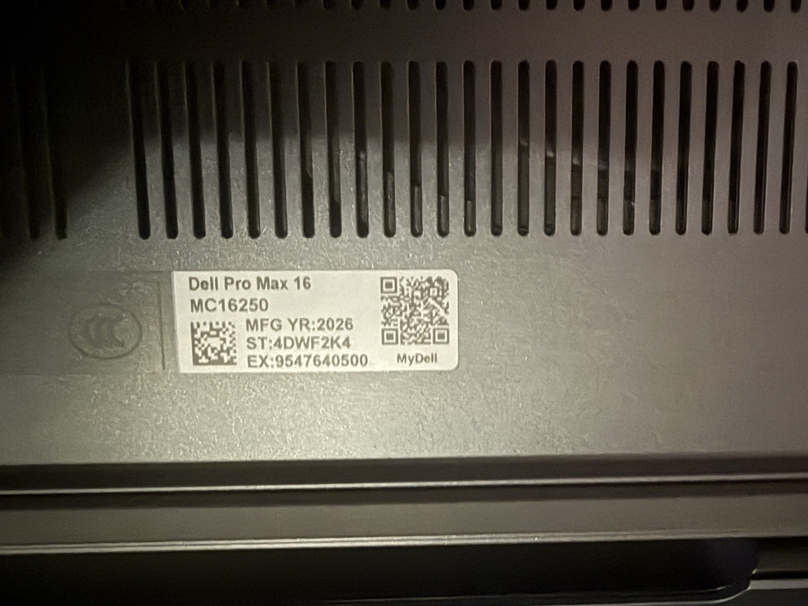 Dell Pro Max 16 MC16250 16in Core Ultra 5 235H 32GB 512GB SSD Touch W11P
